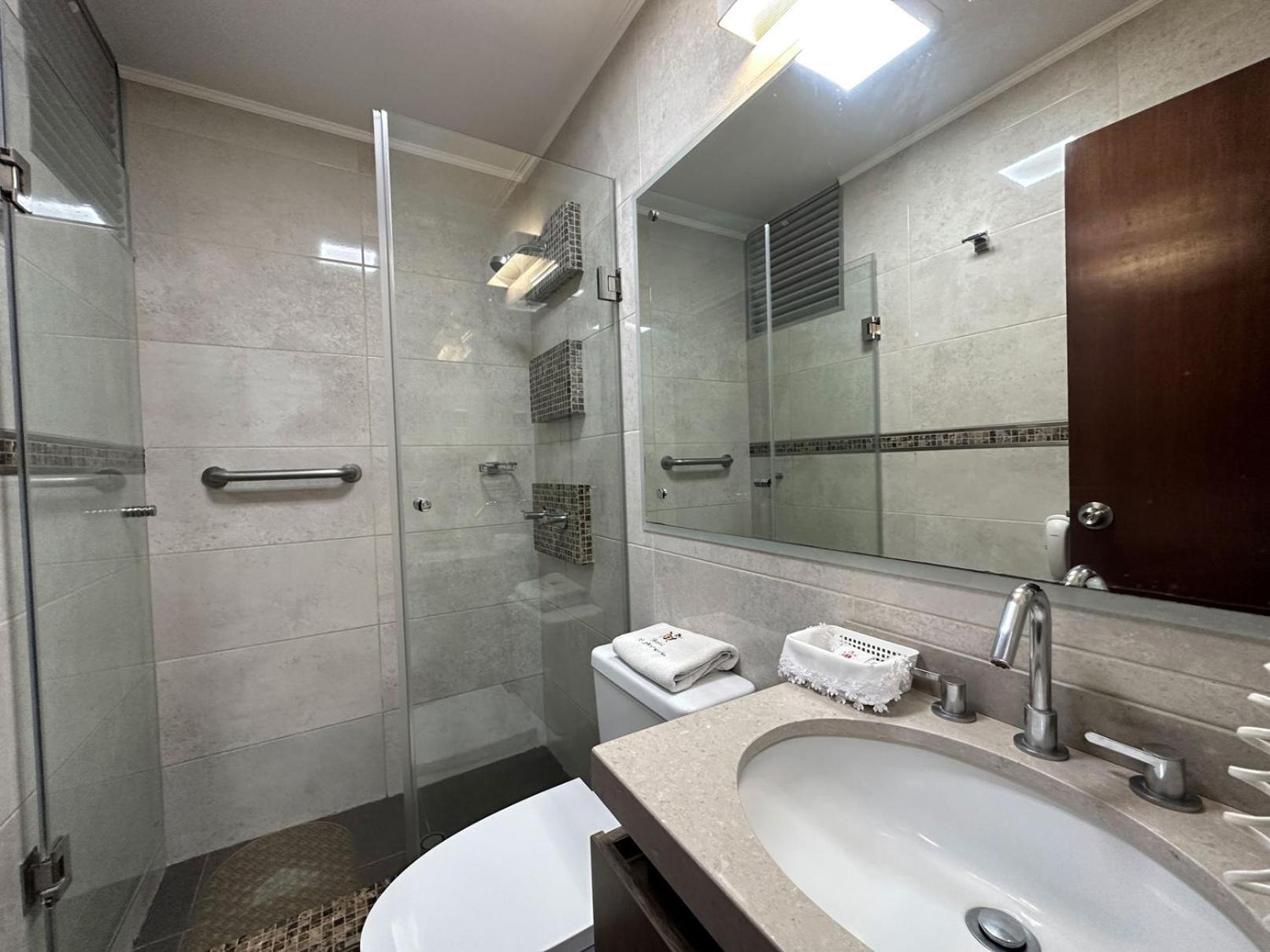 Hotel El Marques Lima Room photo